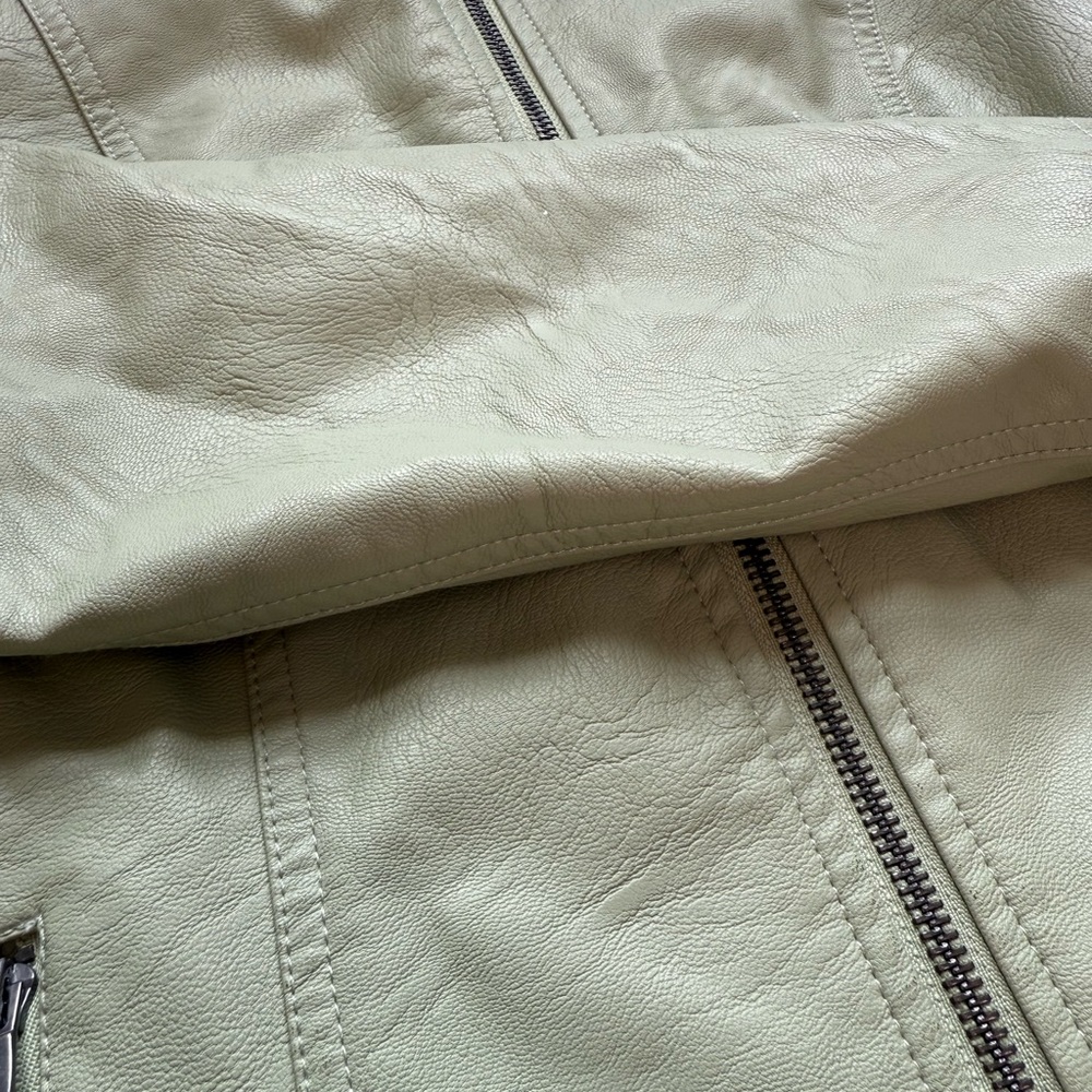Reitmans Mint Green Faux Leather Jacket - Picture 2 of 4